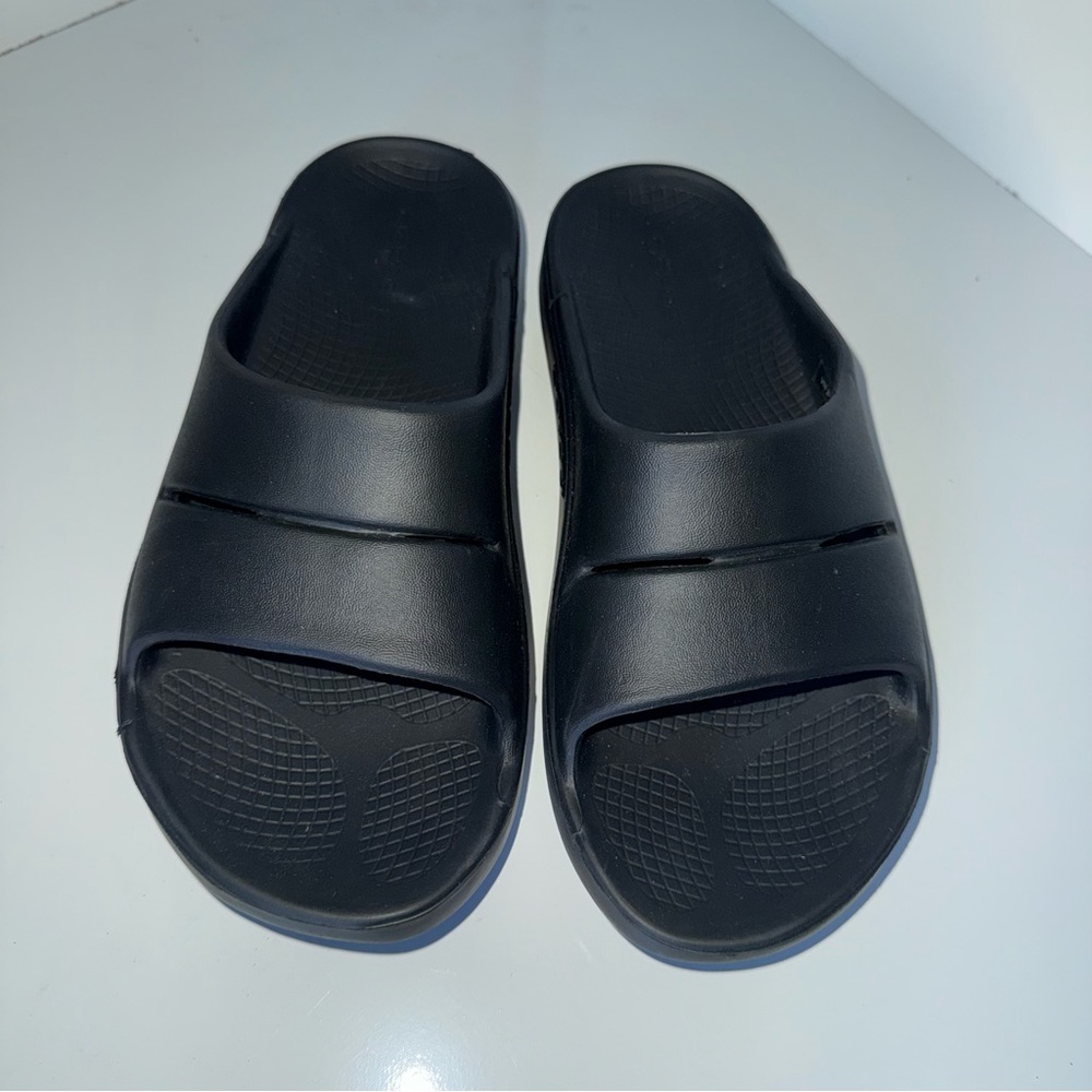 Oofos Ooahh Sandal Slide Recovery Footware Unisex Black Men's 5 Women's 7 EU 38 - Picture 2 of 4